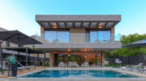 Luxury Villa Pearl 2